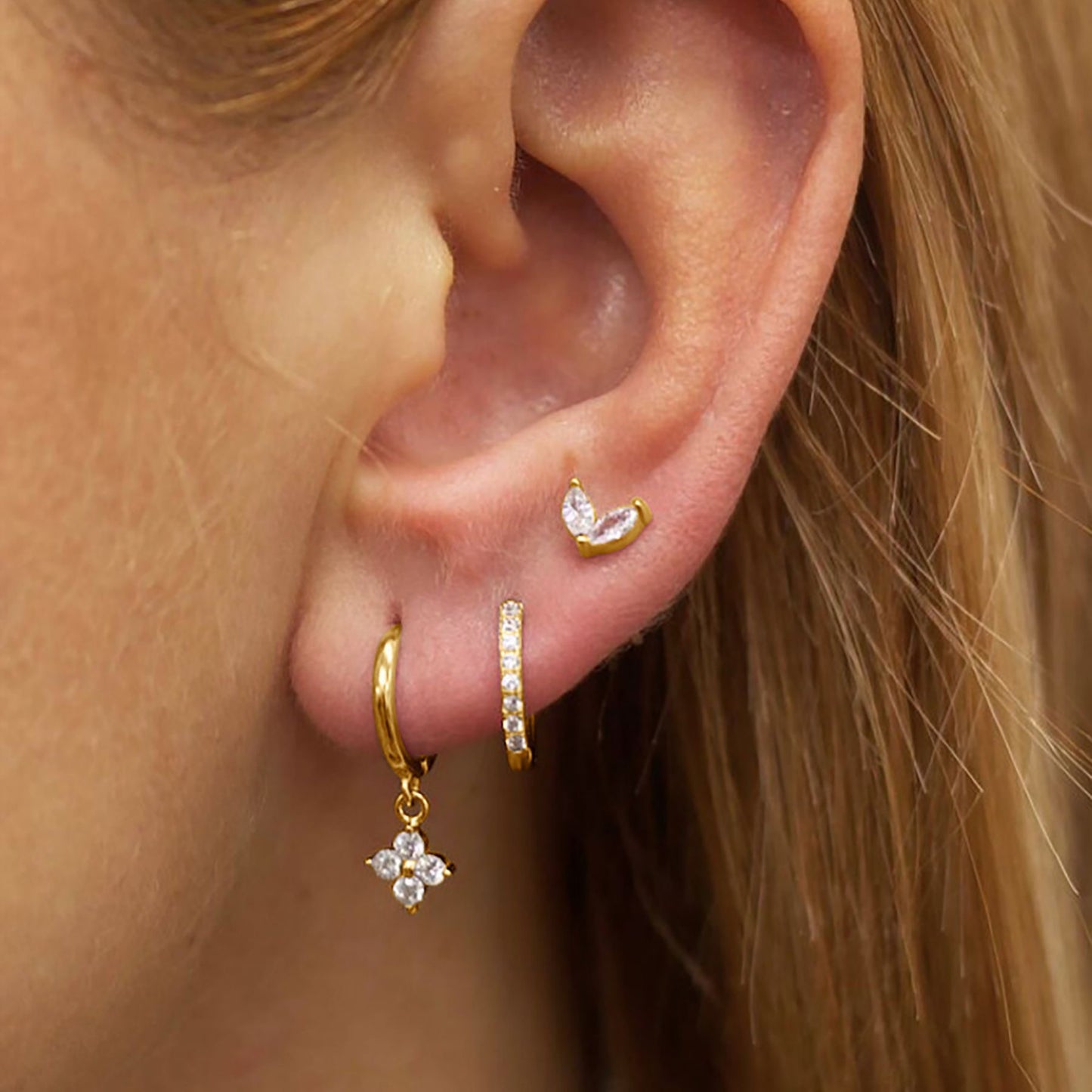 Petal Simple Stud Earrings Set Gold Plated Diamonds