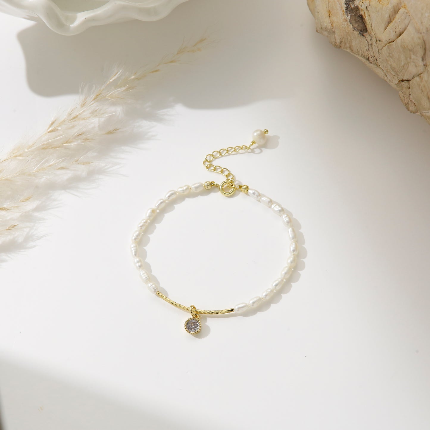 Freshwater Pearls with Crystal Charm and Bar Accent – Aurora Drop Bracelet