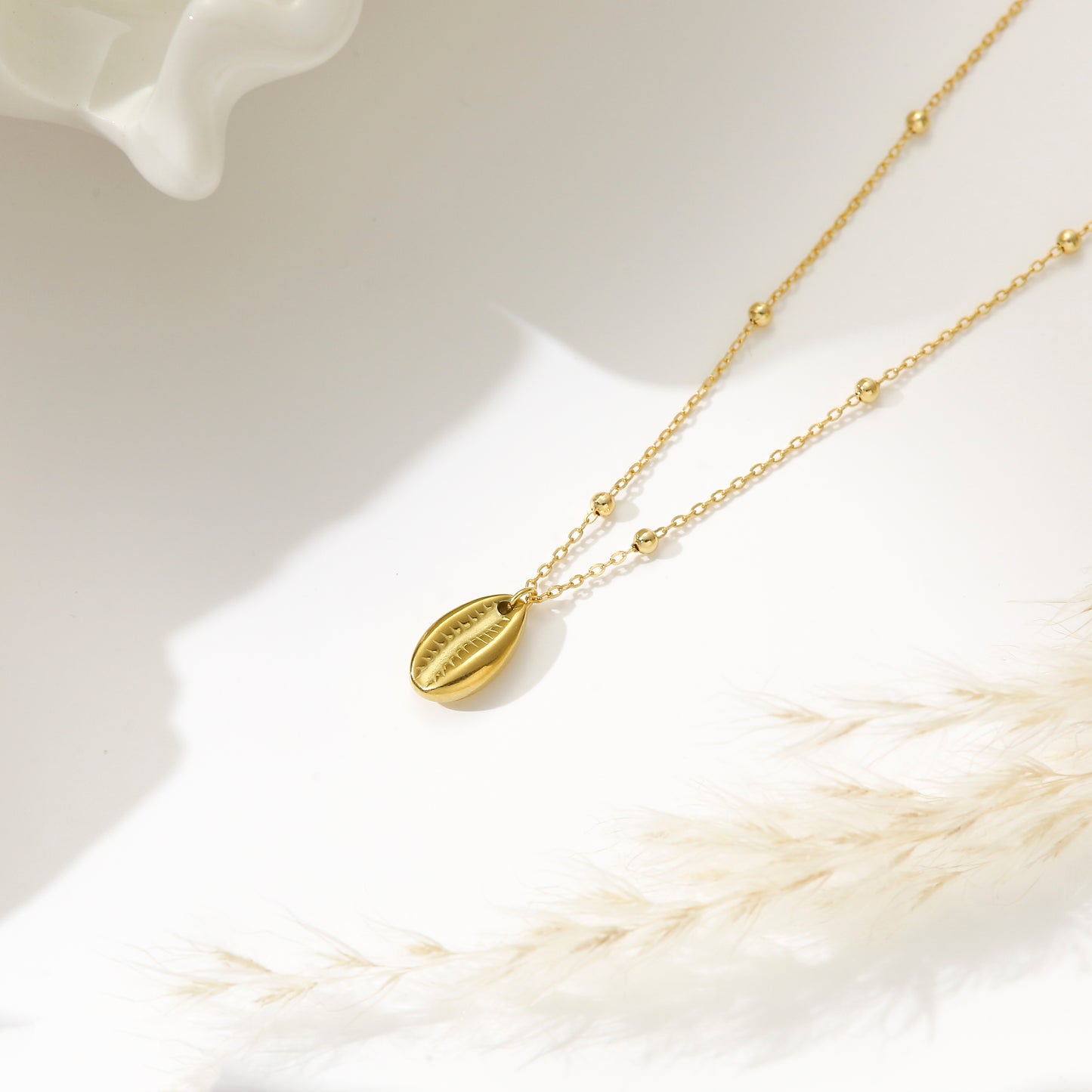 Beach Collection Necklace Stainless Steel Gold Plated - Seashell