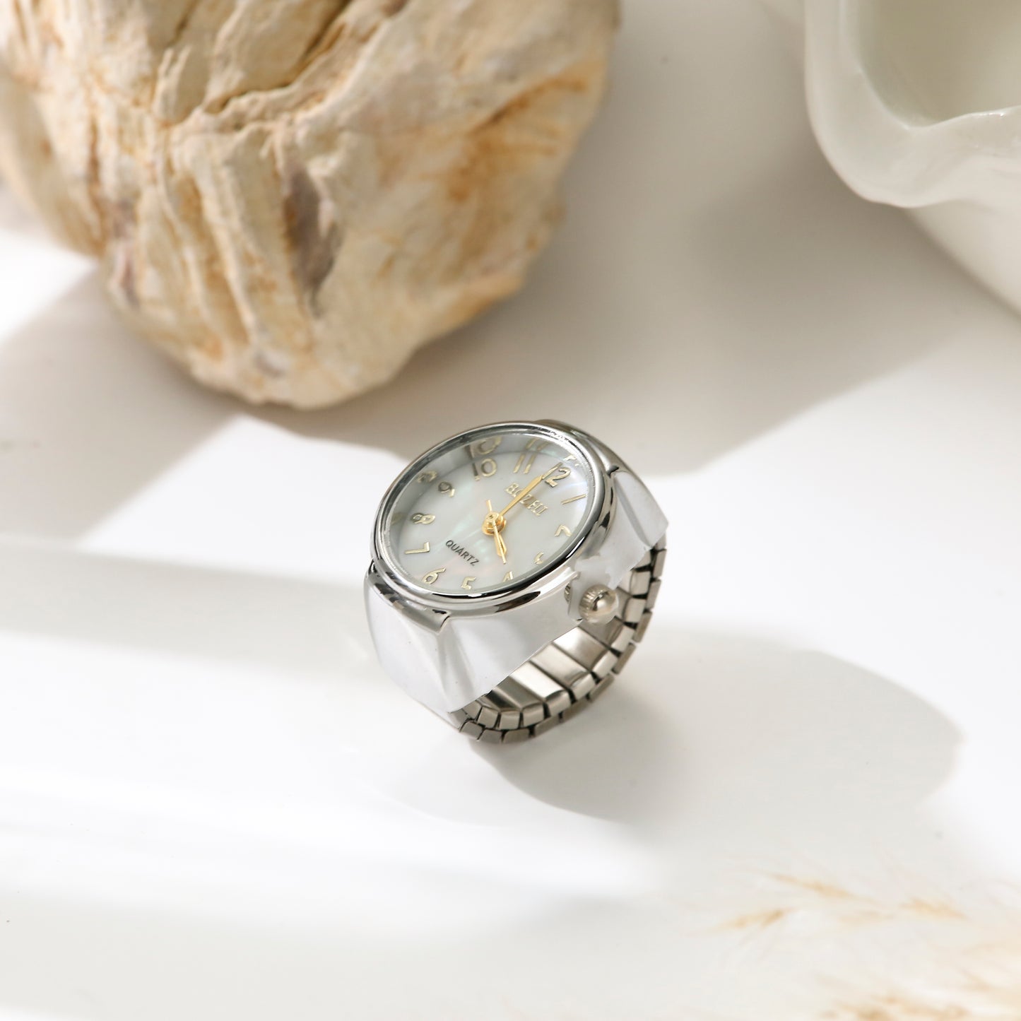Ring That Can Be Used As Watch Mussels