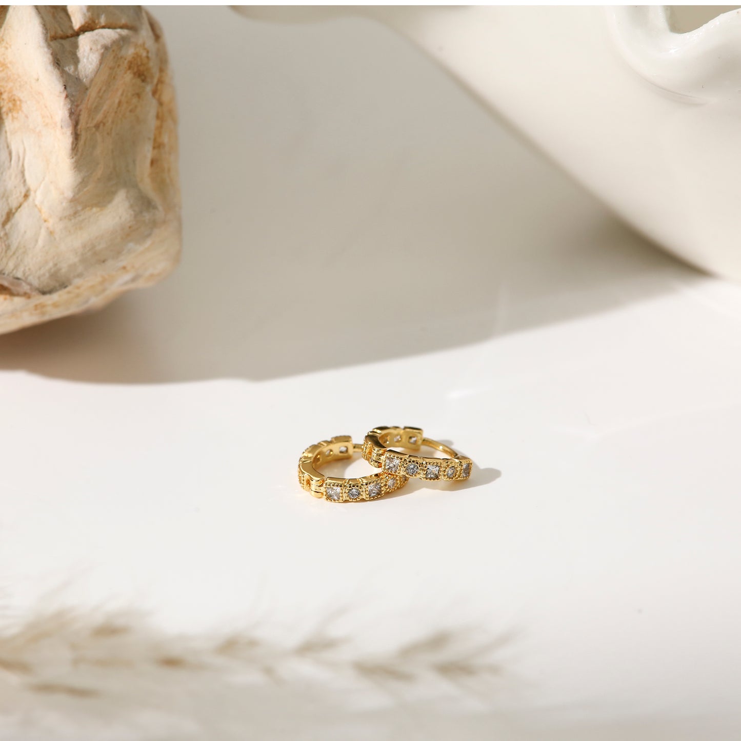 Earrings with Single Stone and Gold-Plated Silver Pin Hoop