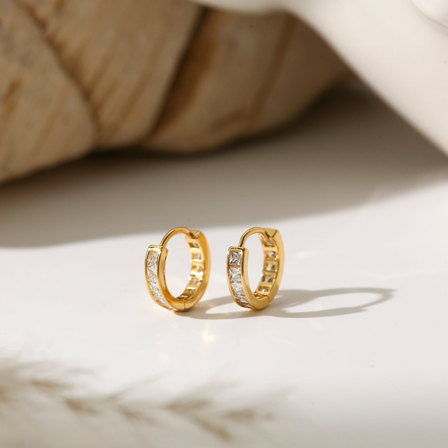Earrings with Cutout Petal and Gold-Plated Silver Pin Hoop